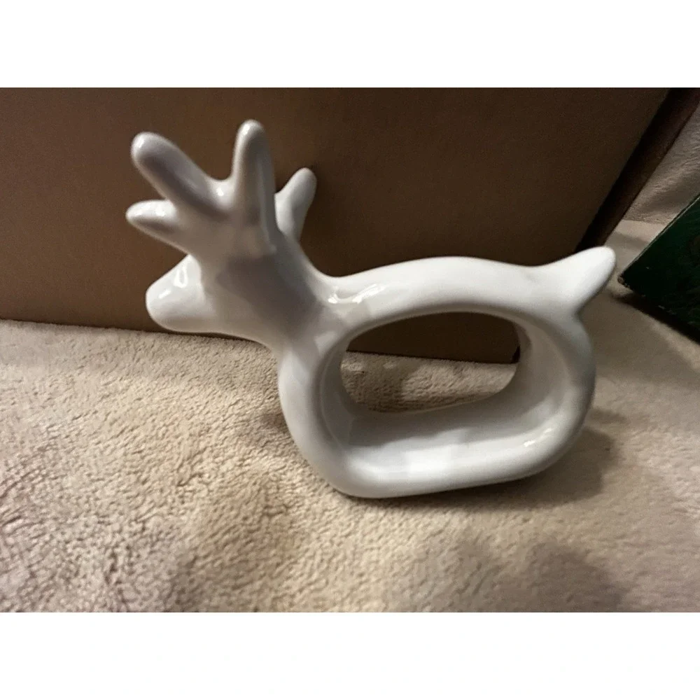 Reindeer Napkin Rings Set Of 4 White Ceramic Christmas Holiday NIB Decor